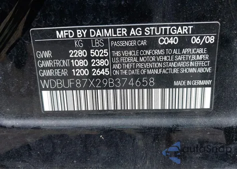 2009 Mercedes-Benz E 350 4Matic z USA, uszkodzony, nr VIN WDBUF87X29B374658